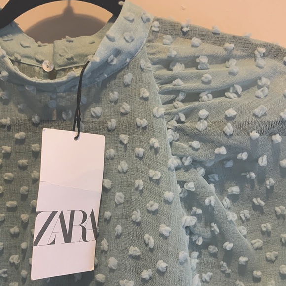 Zara Puffy Sleeved Blouse - Picture 2 of 6